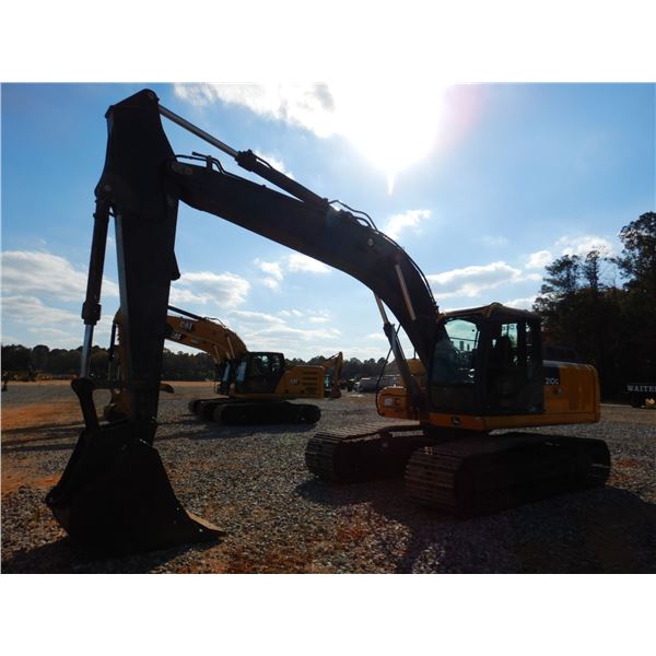 2015 JOHN DEERE 210G LC Excavator