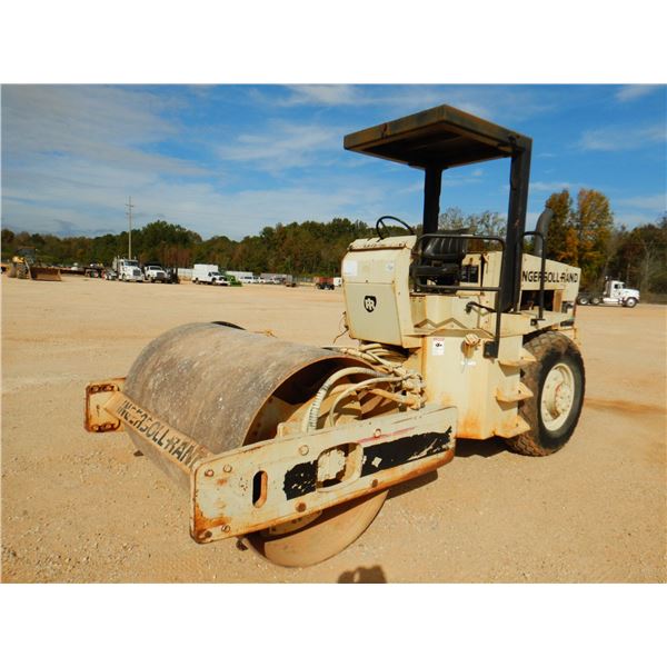 INGERSOLL RAND SD70D Roller