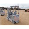 Image 4 : TOYOTA 8FBCU25 Forklift - Mast