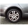 Image 24 : B5 --  2006 VW JETTA , Grey, 248258 KM's