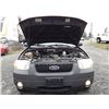 Image 24 : A12B --  2005 FORD ESCAPE XLT , Red, 289236 KM's