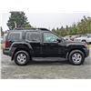 Image 7 : F6 --  2007 NISSAN XTERRA OFF ROAD 4X4, Black, 136945 MILES KM's