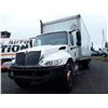 Image 4 : 0A --  2009 INTERNATIONAL 4000 CUBE VAN, White, 348618 KM's