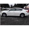 Image 8 : E6 --  2015 NISSAN ALTIMA , White, 178435 KM's