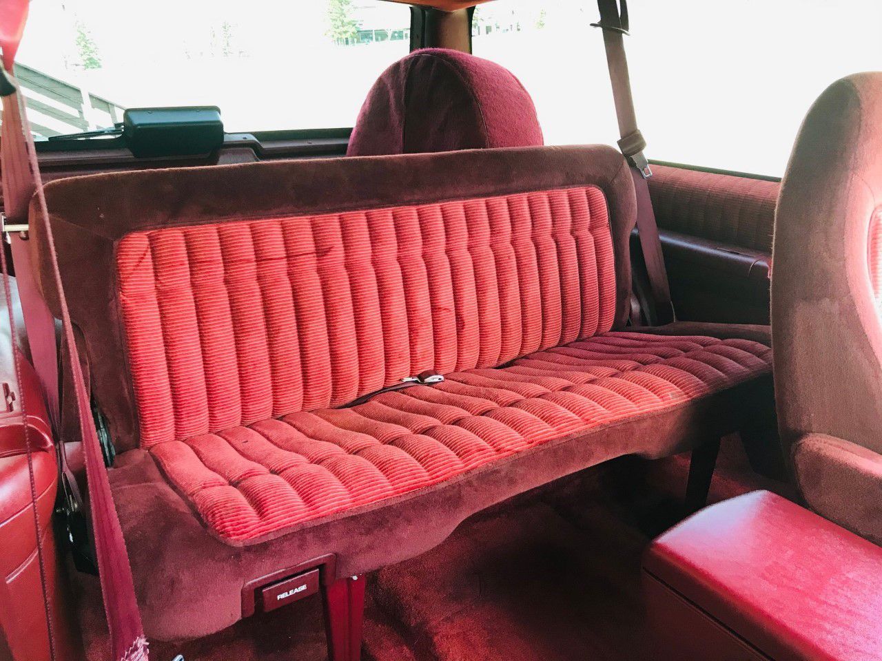 1993 CHEVROLET BLAZER SPORT 4x4 EG Auctions1