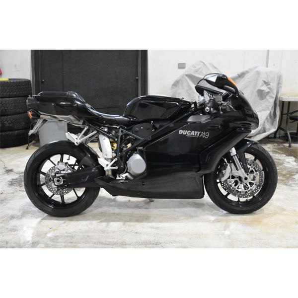 2006 DUCATI 749 TESTASTRETTA