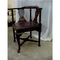 Colonial Mahogany Queen Ann Corner Chair