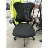 Image 1 : New Black Office Chair