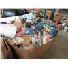 Image 1 : Skid of Assorted Amazon Overstock Goods