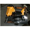 Image 1 : Bostitch Coil Roofing Nailer