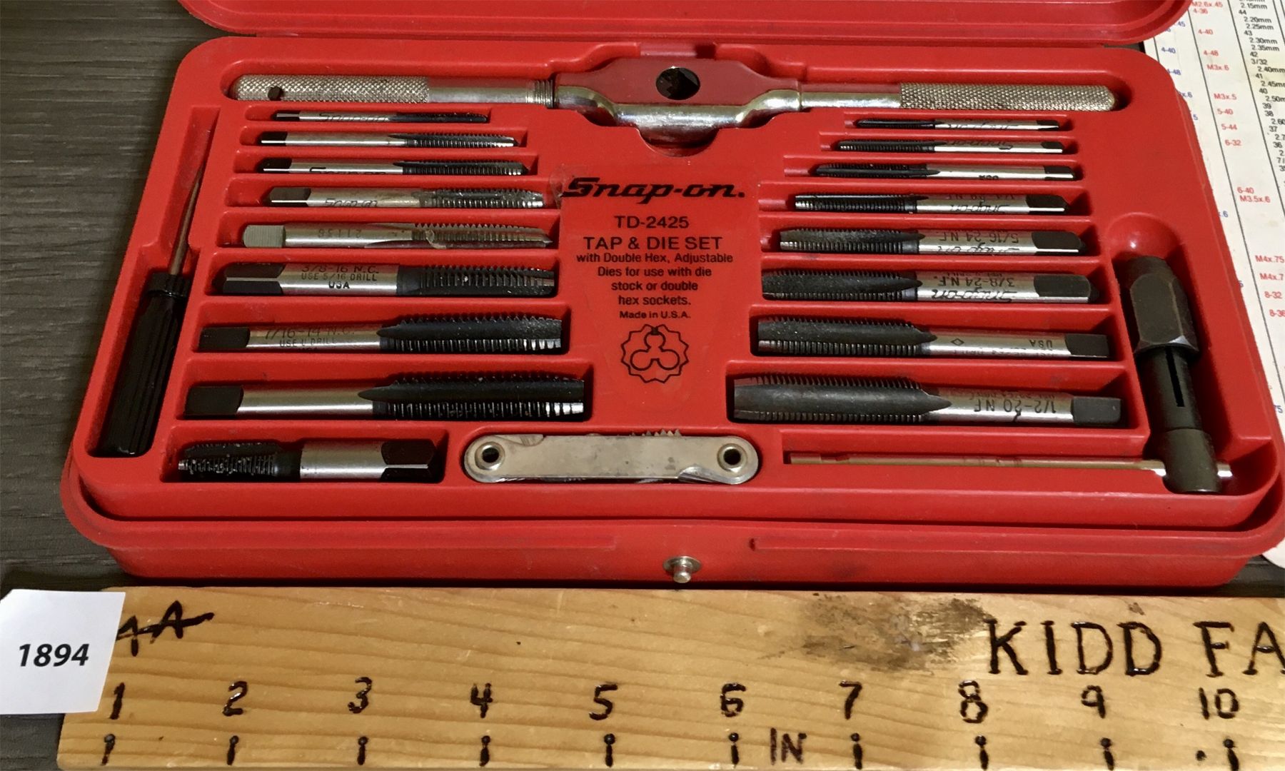 SNAPON TAP AND DIE SET