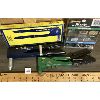 Image 1 : LOT OF 3 - HAND RIVETING TOOLS AND RIVETS
