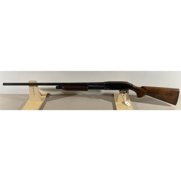 WINCHESTER MODEL 12 IN 12 GA