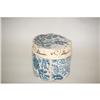 Image 2 : NEW ENGLAND WALLPAPER BAND BOX - MINI 19TH CE