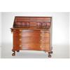 Image 2 : NEW ENGLAND CHIPPENDALE OXBOW SLANT FRONT DES