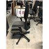 Image 2 : HON IGNITION 2 GREY/BLACK MESH BACK FULLY ADJUSTABLE TASK CHAIR