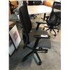 Image 3 : HON IGNITION 2 GREY/BLACK MESH BACK FULLY ADJUSTABLE TASK CHAIR