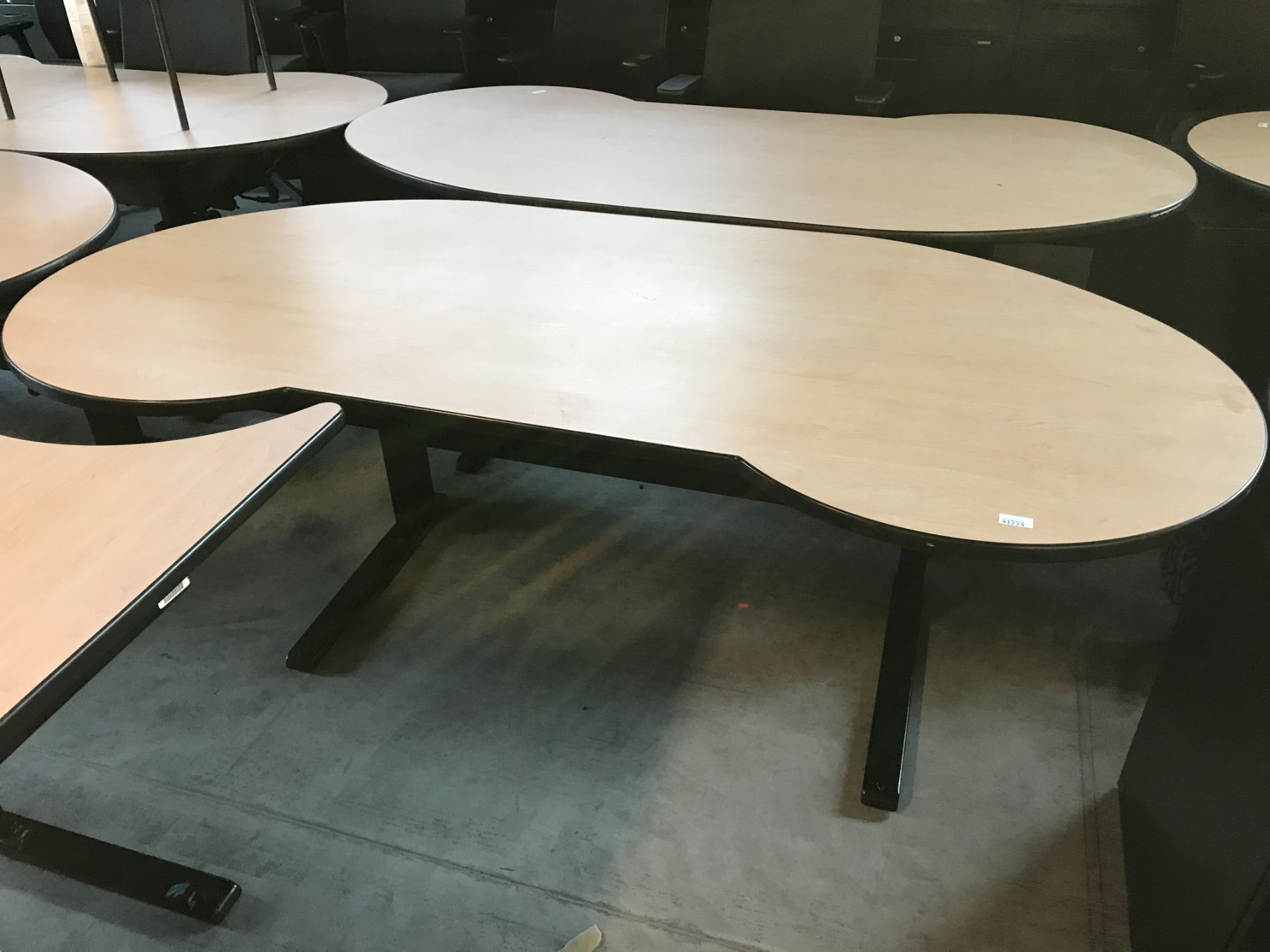 TEKNION MAPLE 6.5' ADJUSTABLE HEIGHT COMPUTER TABLE COMES WITH ...