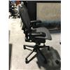 Image 2 : HERMAN MILLER AERON GRAPHITE FULLY ADJUSTABLE TASK CHAIR (SIZE B)