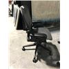 Image 2 : HERMAN MILLER AERON GRAPHITE FULLY ADJUSTABLE TASK CHAIR (SIZE B)