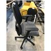 Image 2 : HON IGNITION 2 GREY MESH BACK FULLY ADJUSTABLE TASK CHAIR