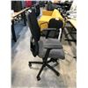 Image 2 : HON IGNITION 2 GREY MESH BACK FULLY ADJUSTABLE TASK CHAIR