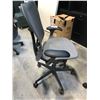 Image 2 : HERMAN MILLER MIRRA GREY FULLY ADJUSTABLE TASK CHAIR