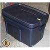 Image 1 : LOT OF 2 RUBBERMAID ROUGHNECK BINS