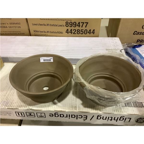 Brown Terra Cotta Planters 10.6" X2