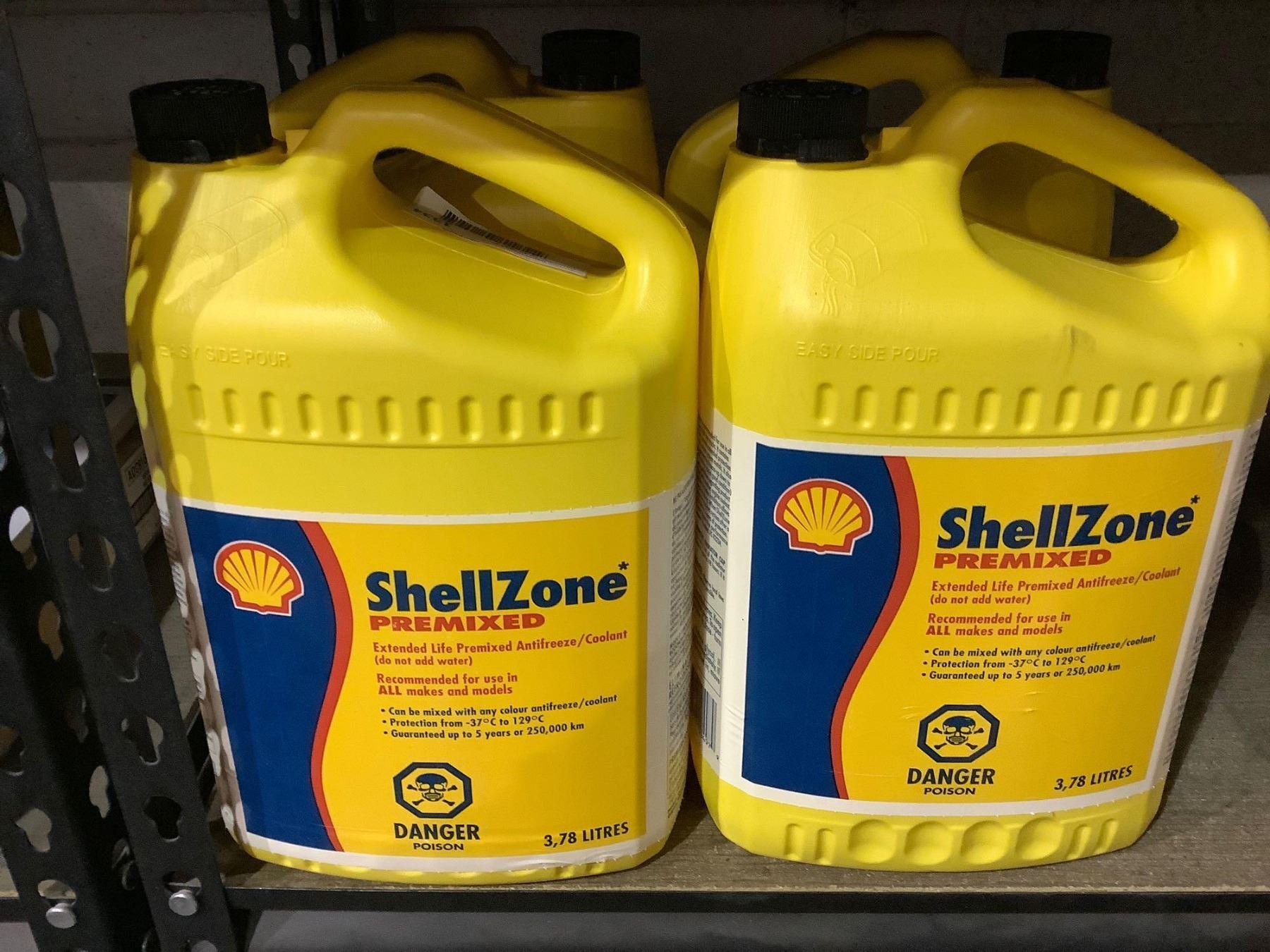 Shell Zone Premixed Antifreeze/Coolant 4X 3.78L