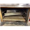 Image 4 : Vulcan Industrial 6 Burner Gas Commercial Range with Griddle & Dual Oven