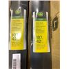 Image 2 : John Deere Part GY20850 42" Mower Blade Kit X2
