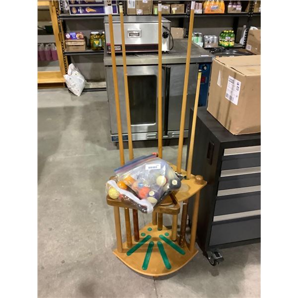 Solid Wood Billiard Cue Stand with 4 Standard Cues, One Stubby Cue, Full Billiards Race and Full Sno