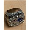 Image 4 : 2001 New England Patriots Tom Brady Commemorative Superbowl Collector ring