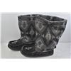 Image 1 : LADIES SIZE 8 MANITOBAH MUKLUKS