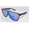 Image 1 : PAIR OF FOSTER GRANT SUNGLASSES
