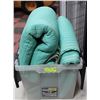 Image 1 : 3 LARGE FURNITURE MOVING BLANKETS