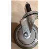 Image 3 : BOX OF CASTERS