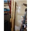 Image 2 : LOT OF 2 FT X 4 FT LUMBER 4 FT-8 FT