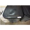 Image 2 : 70 GALLON RUBBERMAID FLIP TOP GARBAGE CONTAINER