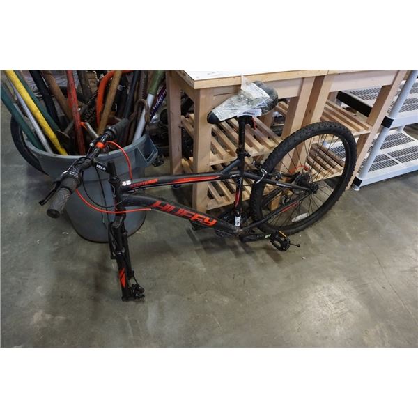 AS NEW HUFFY NIGHTHAWK 26  MOUNTAIN BIKE NEEDS FRONT TIRE