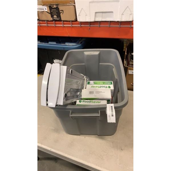FOOD SAVER VACUUM SEALER WITH 3 BOXES OF BAGS