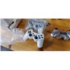 Image 6 : 7 NEW PLAYSTION 3 COMPATIBLE CONTROLLERS