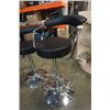 Image 3 : 2 LEATHER LOOK GAS LIFT BAR STOOLS