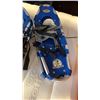 Image 2 : 2 SETS OF SNOWSHOES - TUBBS 21 AND ATLAS
