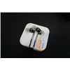 Image 3 : 4 OF BRAND NAME WIRED EARBUDS KLIPSH, BOSE, APPLE AND MGD ALL WORKING
