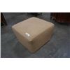 Image 2 : UPHOLSTERED OTTOMAN