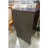 Image 5 : MODERN BEVELED GLASS DOOR WINE CABINET