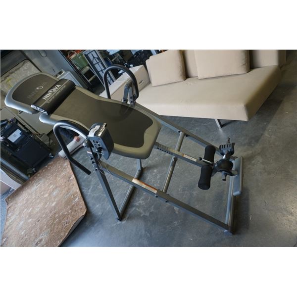 INNOVA INVERSION TABLE