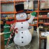 Image 1 : 8 FT PRELIT SNOW MAN LAWN FIGURE ON STAND